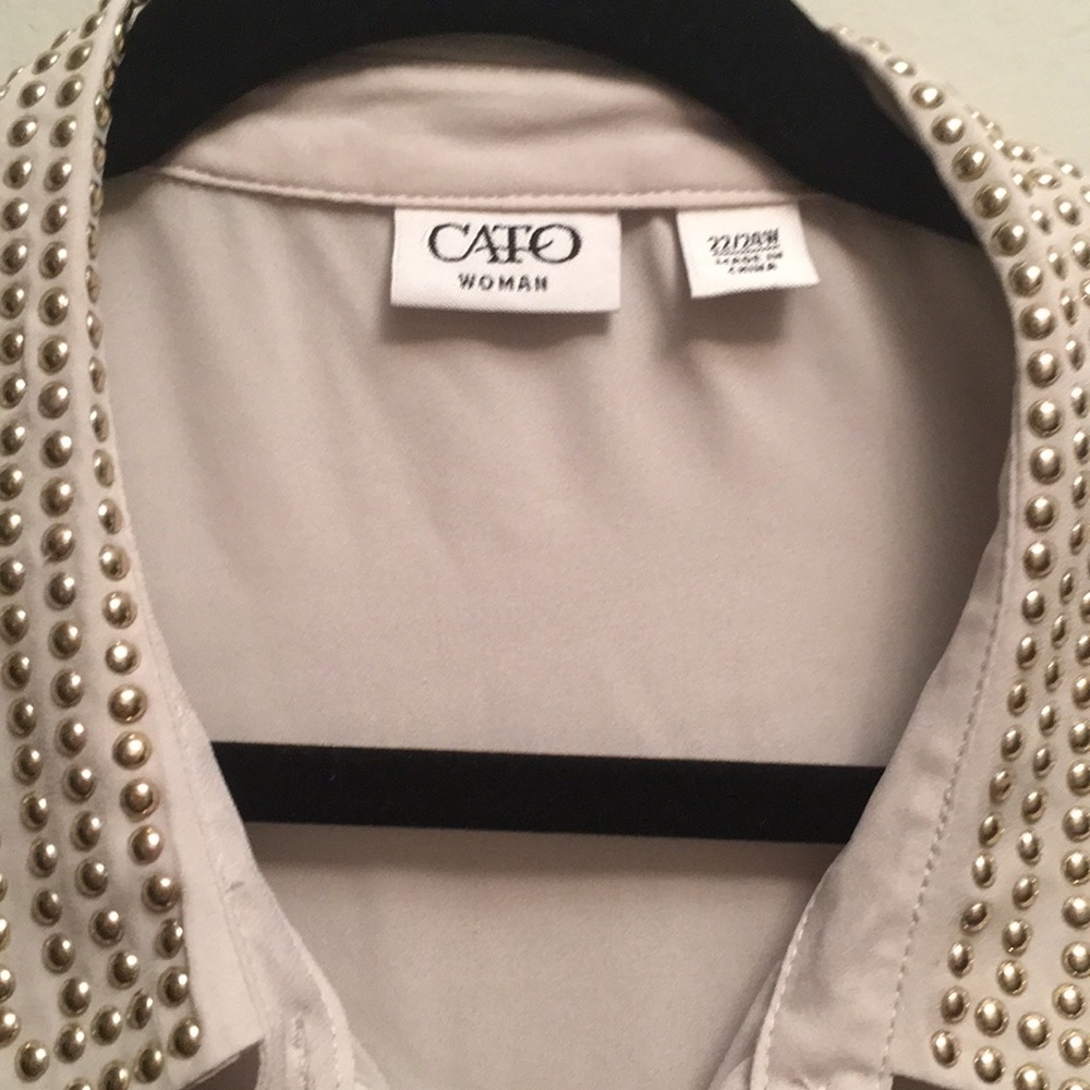 🍂🍁Cream Collared Top Plus - Picture 2 of 4